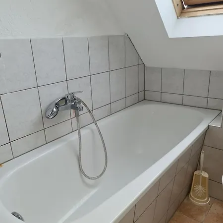 Ts1 2-og Möbilierte In Wolfsburgs Zentrum *